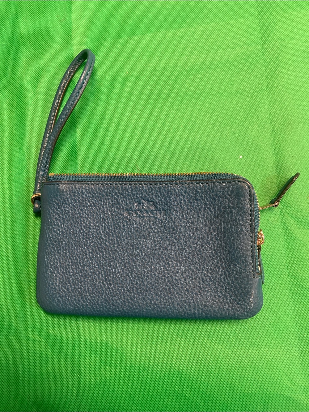 Vintage Coach Navy Pebbled Leather Wristlet with Gold Hardware